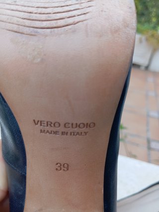 Zapatos de salón Lujans negros clásicos