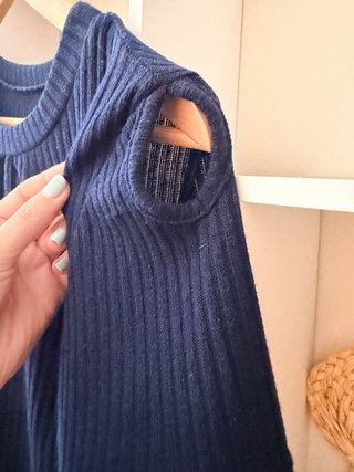 Vestido canalé azul con escote