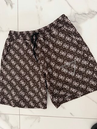 Conjunto Guess Marrón y Beige