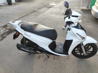 Kymco People S 125 Scooter