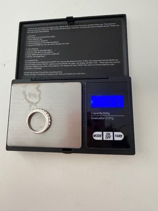 Anillo de plata con circonitas