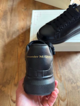 Alexander McQueen Scarpe Sneakers Nere Nuove