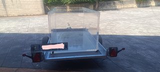 Piscina transparente de metacrilato
