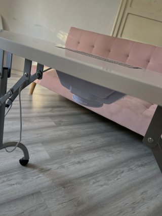 Mesa de manicura plegable con aspirador