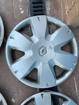 Tapacubos Renault Clio 15 (4 unidades)