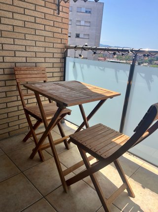 Conjunto mesa y 2 sillas madera terraza
