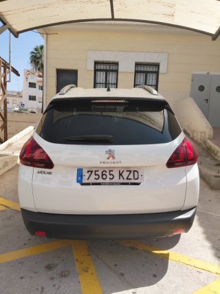 PEUGEOT 2008 Signature BlueHDi 100