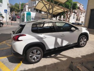 PEUGEOT 2008 Signature BlueHDi 100