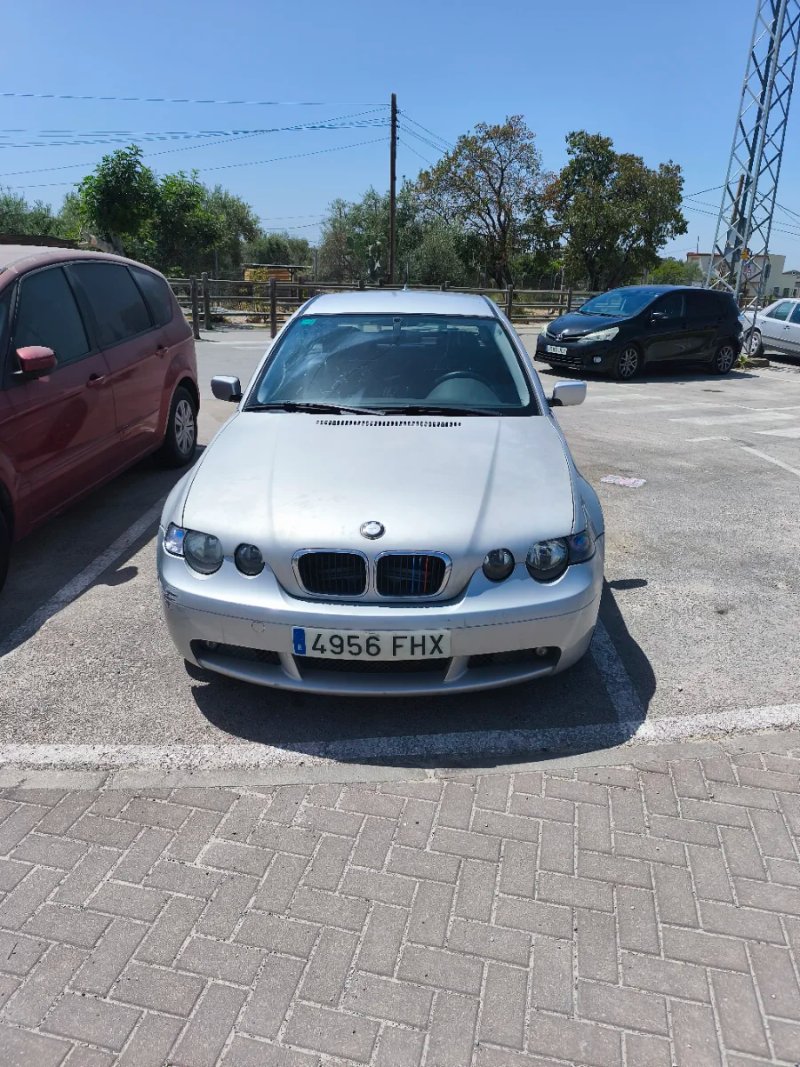 BMW Serie 3 2002 - foto 1