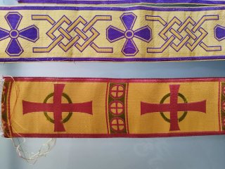 Cintas de tela litúrgicas moradas y doradas