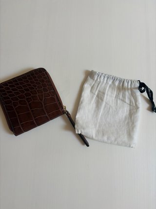 Cartera piel cocodrilo marrón