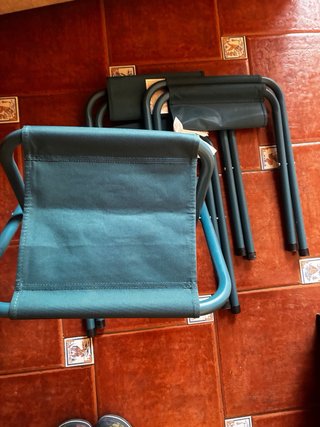 Maletín Mesa Plegable camping y Taburetes