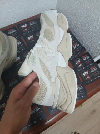 New Balance 9060 Beige/Blanco