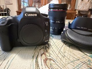 Canon EOS 5D Mark III + Lente 24-105mm