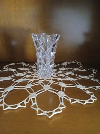 Jarrón de cristal tallado alto 14 cm