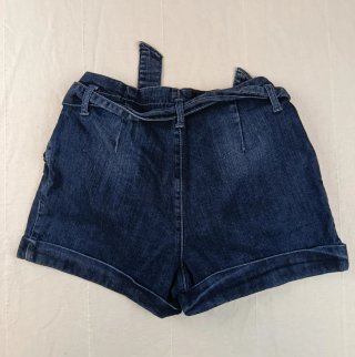 Short vaquero azul oscuro Stradivarius Talla 36 S