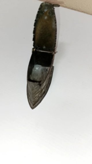 Piccolo ferro da stiro decorativo
