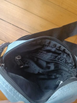 Borsa tracolla Eastpak