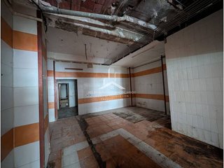Local comercial en venta en Piscinas en Villarreal