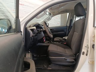 Toyota Hilux 2.4 D-4D Cabina Doble GX