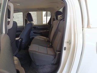 Toyota Hilux 2.4 D-4D Cabina Doble GX