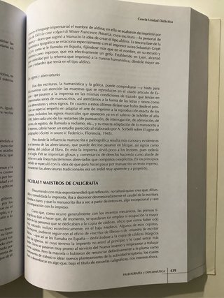 Paleografía y diplomática