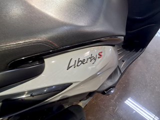 Piaggio Liberty 50 S Plata