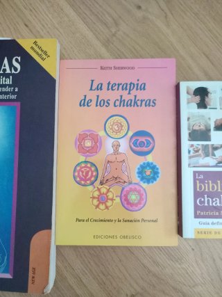 Varios libros sobre Chakras