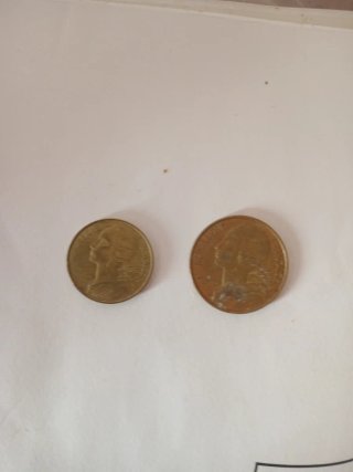 Lote 2 monedas francesas 10 y 20 céntimos