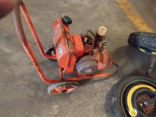 Motoazada Naranja piva y motor de sacar agua piva