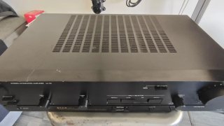 Amplificador Luxman LV-121 Negro