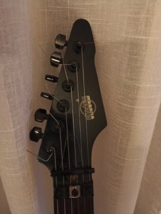 Guitarra Eléctrica Shadow S110 Blanca