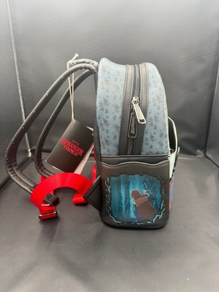 Loungefly Mini Zaino Stranger Things light up