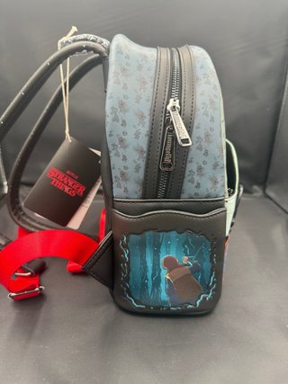 Loungefly Mini Zaino Stranger Things light up