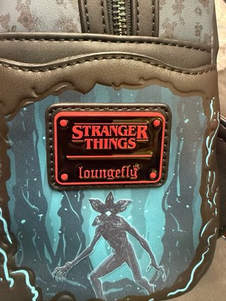 Loungefly Mini Zaino Stranger Things light up