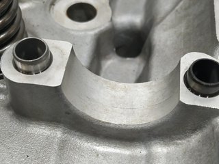 Mazda 589252 rf5c21 culata 5 berl. (cr) 2.0