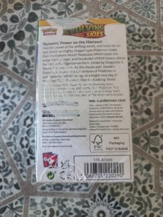 Pokémon booster box Evolving Skies Caja Sellada