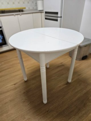 Mesa de cocina blanca extensible
