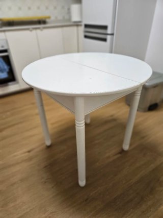 Mesa de cocina blanca extensible