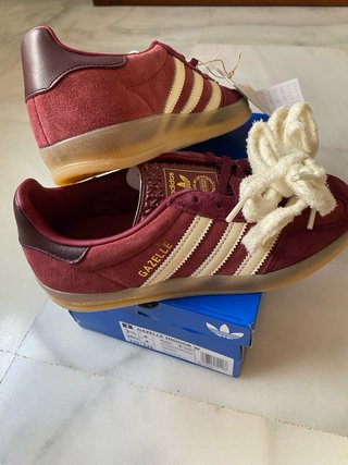 Adidas Gazelle Burdeos Talla 42