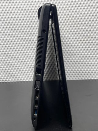 Portátil ASUS i3 Windows 8