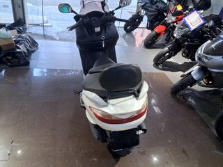 SUZUKI BURGMAN 200 Blanca
