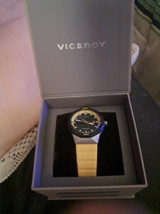 Reloj Viceroy Negro y Dorado