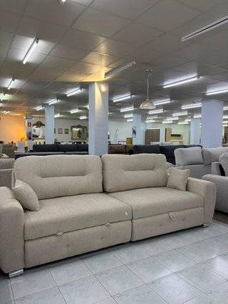 Sofá 2 plazas beige con arcón