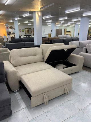 Sofá 2 plazas beige con arcón