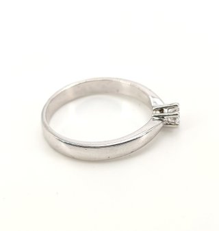 Solitario de oro blanco 18k circonita, 3.51g,T-18.