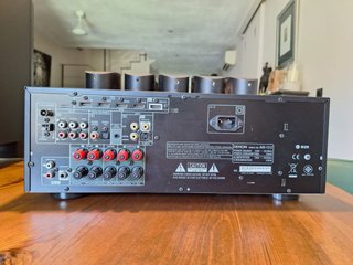 Amplificador Denon AVR-1312 y altavoces Bose