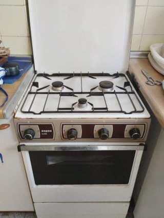 Cocina de gas Aspes 3 fuegos con horno