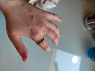 Anillo "oro" rosa con circonitas brillantes