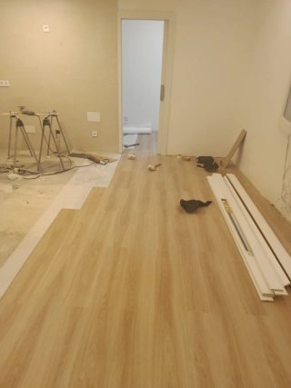 Instalador tarima SPC y suelo laminado